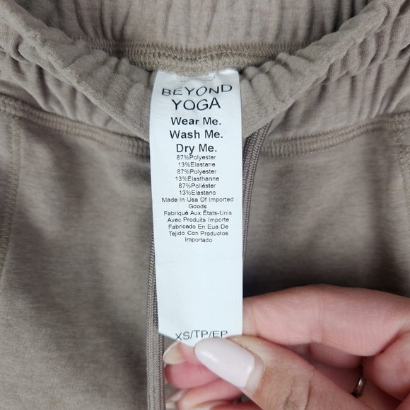 Beyond Yoga Commuter Midi Jogger Size XS - Picture 3 of 7